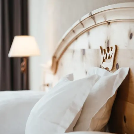 Kristallhotel Corona-krone Hotel