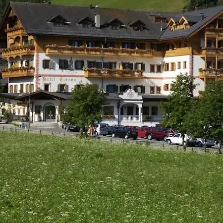 Kristallhotel Corona-krone Hotel 4*