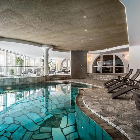 Hotel Kristallhotel Corona-krone 4*